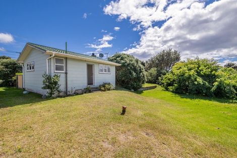Photo of property in 40 Field Way, Waikanae Beach, Waikanae, 5036