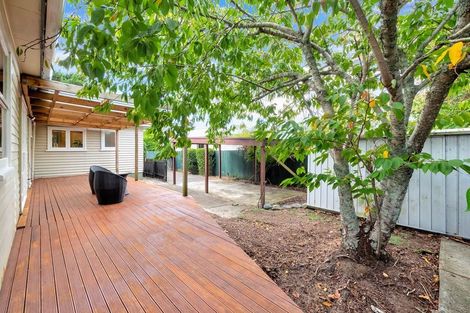 Photo of property in 398 West Coast Road, Glen Eden, Auckland, 0602