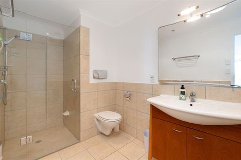 Photo of property in 314/136 Marine Parade, Mount Maunganui, 3116