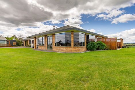 Photo of property in 347 Henwood Road, Hillsborough, New Plymouth, 4372