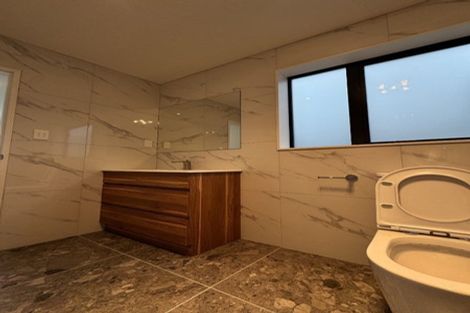 Photo of property in 17 Makenu Crescent, Wainui, 0992