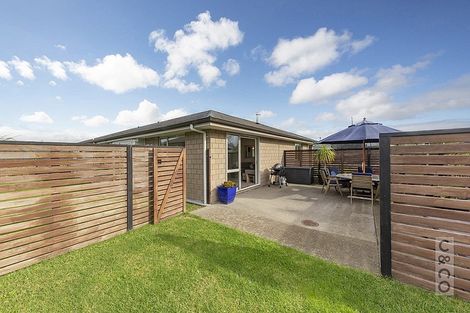 Photo of property in 124 Pohutukawa Parade, Riverhead, 0820