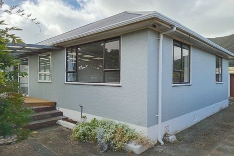 Photo of property in 53 Godley Street, Waiwhetu, Lower Hutt, 5010