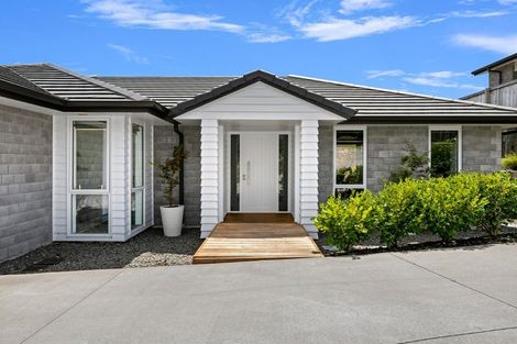 Photo of property in 22 Ballintoy Park Drive, Welcome Bay, Tauranga, 3175