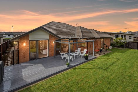 Photo of property in 7 Oldfield Court, Huntington, Hamilton, 3210