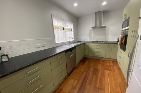 Photo of property in 11 Duncan Street, Tawa, Wellington, 5028