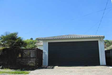 Photo of property in 25 Karaka Street, Stoke, Nelson, 7011