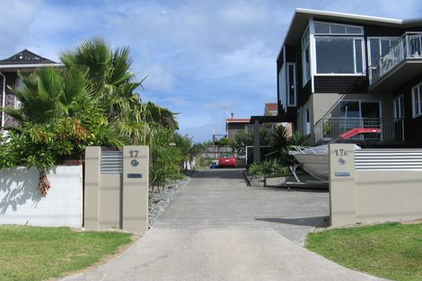 Photo of property in 17 Beechwood Road, Rothesay Bay, Auckland, 0630