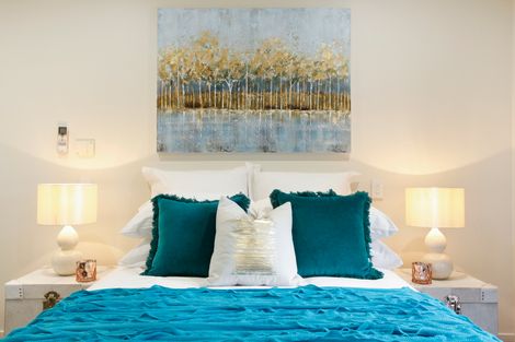 Photo of property in 24 Atarua Gardens, Waiatarua, Auckland, 0604