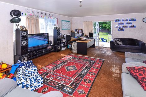 Photo of property in 60 John Walker Drive, Manurewa, Auckland, 2102