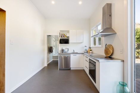 Photo of property in 18 Rollin Street, Heathcote Valley, Christchurch, 8022