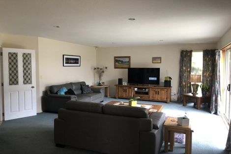 Photo of property in 77 Kotuku Crescent, Woolston, Christchurch, 8023