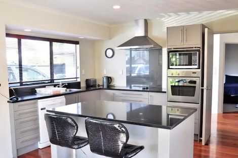 Photo of property in 12 Kalmore Place, Flat Bush, Auckland, 2016