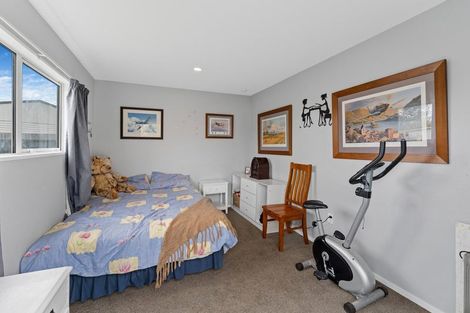 Photo of property in 9 Adrian Place, Shirley, Christchurch, 8061