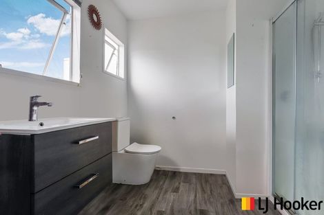 Photo of property in 2/21 Takanini Road, Takanini, 2112