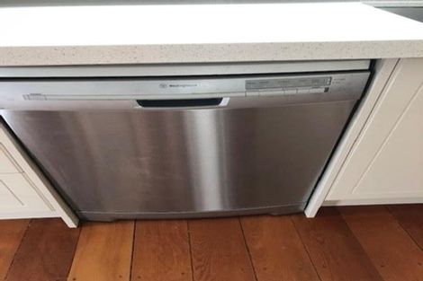 Photo of property in 25 Karina Terrace, Roslyn, Palmerston North, 4414