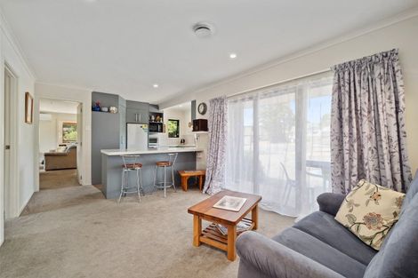 Photo of property in 1/7 Kathleen Place, Rainbow Point, Taupo, 3330