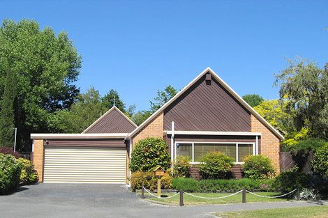 Photo of property in 10 Rubens Place, Burnside, Christchurch, 8053