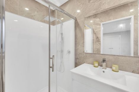 Photo of property in 8a Frederick Place, Whalers Gate, New Plymouth, 4310