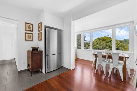 Photo of property in 60 Mcentee Road, Waitakere, Auckland, 0816