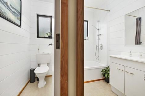 Photo of property in 8 De Renzie Place, Kirwee, Darfield, 7571