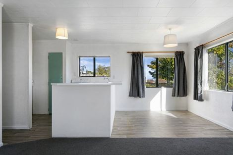 Photo of property in 73 Arthur Crescent, Hilltop, Taupo, 3330
