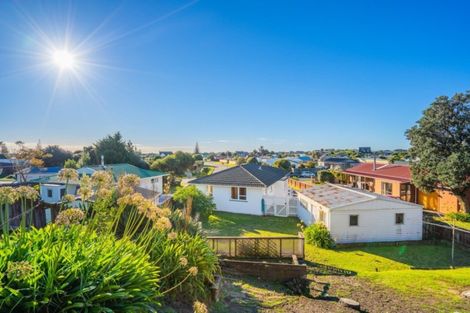 Photo of property in 20 Rutherford Drive, Waikanae Beach, Waikanae, 5036