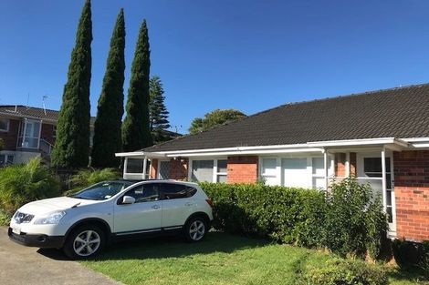 Photo of property in 1/109 Shakespeare Road, Milford, Auckland, 0620