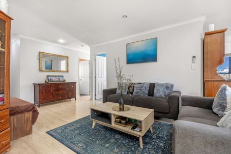 Photo of property in 45a Porchester Road, Papakura, 2110