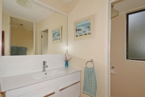 Photo of property in 39 Waimea Road, Waikanae Beach, Waikanae, 5036