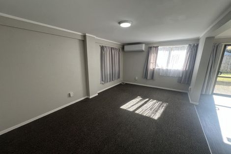 Photo of property in 18 Deodar Place, Totara Heights, Auckland, 2105