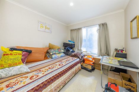 Photo of property in 85 Riverton Drive, Randwick Park, Auckland, 2105