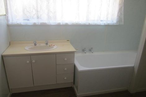 Photo of property in 238 Bridge Street, Eltham, 4322