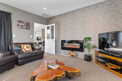 Photo of property in 62 Aroha Street, Pegasus, 7612