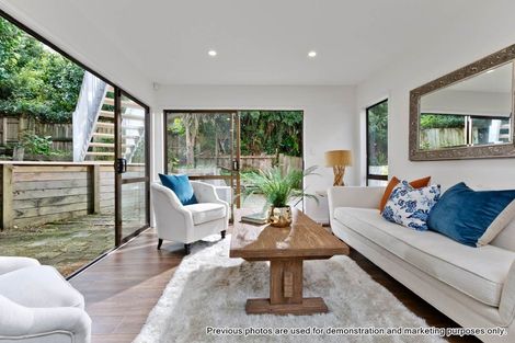 Photo of property in 2/51 Seaton Road, Murrays Bay, Auckland, 0630