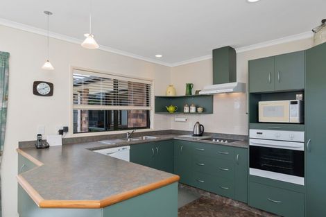 Photo of property in 10 Twickenham Close, Katikati, 3129