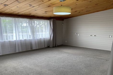 Photo of property in 209 Carnoustie Drive, Wattle Downs, Auckland, 2103