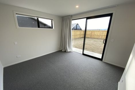 Photo of property in 18 Fallow Street, Jacks Point, 9371