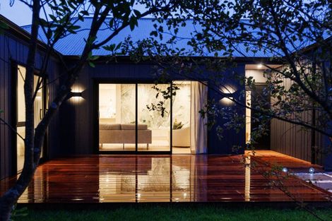 Photo of property in 42a Batt Street, West End, Palmerston North, 4410