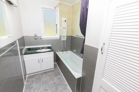 Photo of property in 35 Main South Road, Karoro, Greymouth, 7805