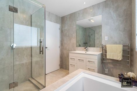 Photo of property in 39 Tumu Road, Papakura, 2110