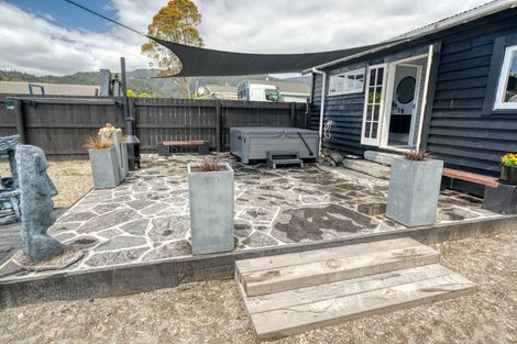 Photo of property in 70 Moorhouse Street, Ross, 7812