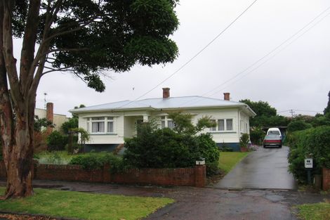 Photo of property in 5 Waddell Avenue, Point England, Auckland, 1072