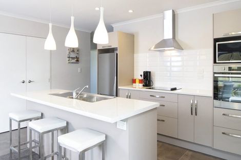 Photo of property in 22 Aporo Drive, Kumeu, 0810