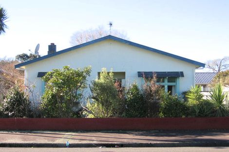Photo of property in 19 Pirie Street, Palmerston North, 4410