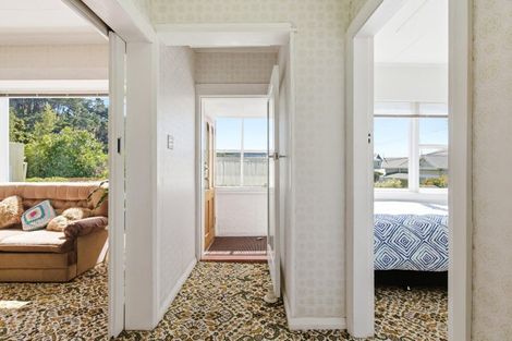 Photo of property in 64 Duncan Terrace, Kilbirnie, Wellington, 6022