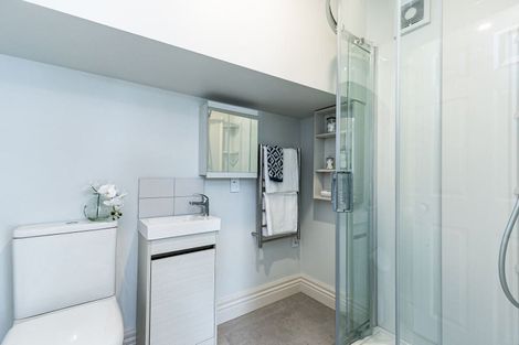 Photo of property in 12b Hobson Street, Thorndon, Wellington, 6011