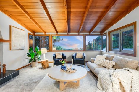 Photo of property in 130a Cheviot Road, Lowry Bay, Lower Hutt, 5013