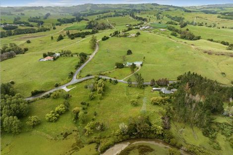 Photo of property in 72 Oneriri Road, Kaiwaka, 0573