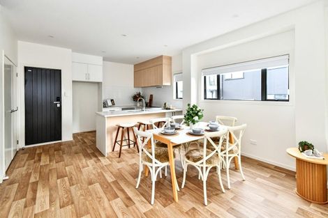 Photo of property in 2/75 Mcannalley Street, Manurewa East, Auckland, 2102